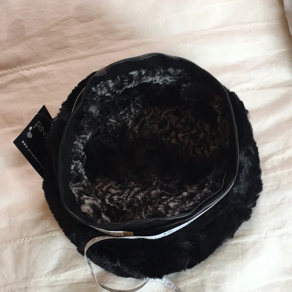 Pandemonium Beret, Reversible - Luxury Faux Fur in Smoky Essence With Black